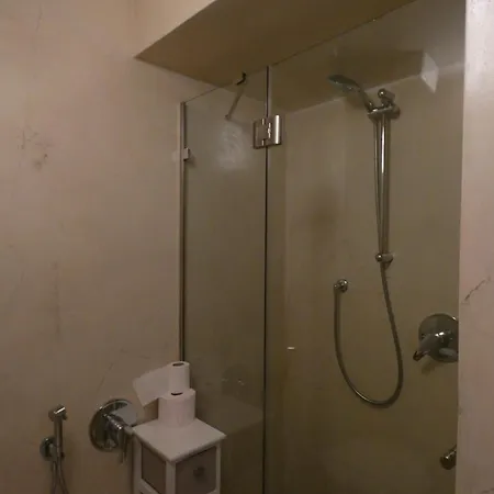 Villa Varenna לינה וארוחת בוקר 3*