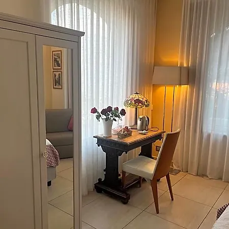 Villa Varenna Bed & Breakfast