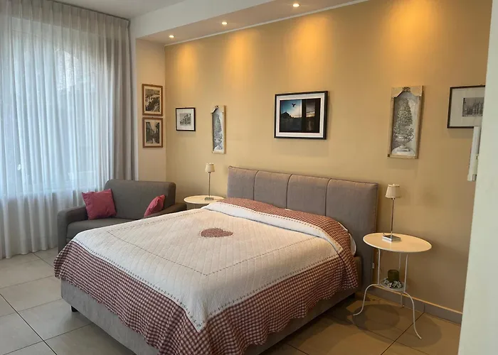 Villa Varenna Frühstückspension 3*