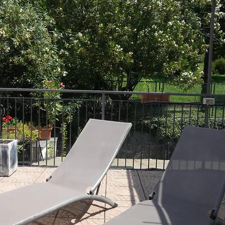 Nocleg ze śniadaniem Villa Varenna 3*