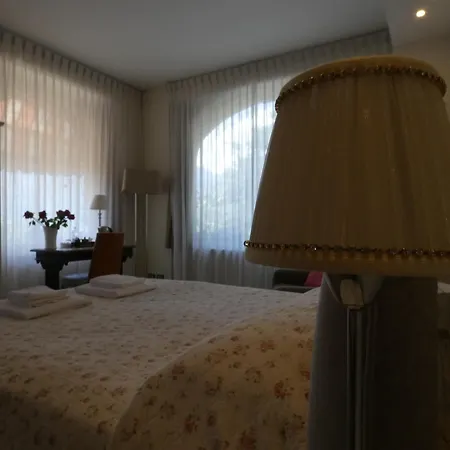 Villa Varenna Couette-café Varenna