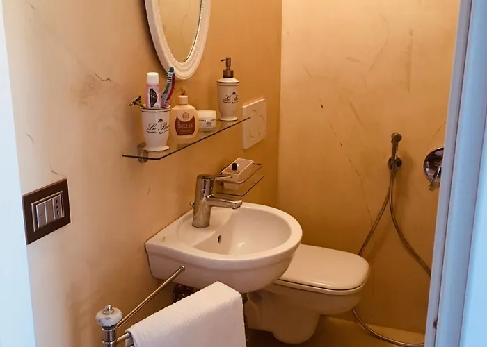 Villa Varenna Bed and Breakfast