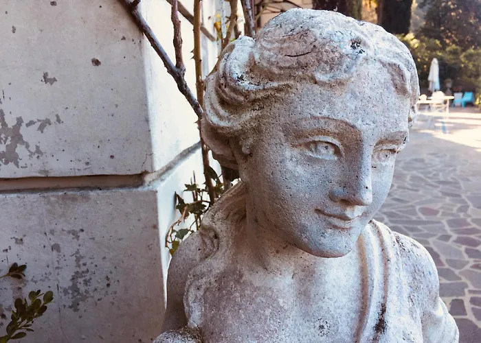 Villa Varenna Frühstückspension 3*